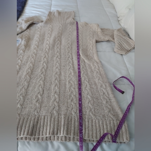 EUC American Eagle Outfitters cable turtleneck sweater dress, M - Picture 7 of 9